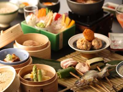 ダイニング料理