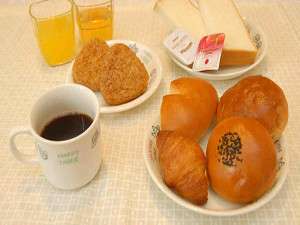 �A���j�e�B�z�e��in�����F�l�C�̃N�����b�T�����A�S�S��ނ̃p����R�[�q�[�A�W���[�X�A�Ă��ɂ���̖������H�Œ����猳�C