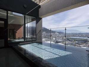 CANDEO HOTELS (�J���f�I�z�e���Y)����F�j���p�I�V���C����͓V�C���ǂ���Ί���ߍx�̐�i���I
