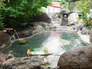 全国名湯百選の宿 七沢荘:女性露天風呂 子宝の湯