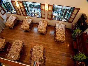 GUEST HOUSE ���������s�G���F�������Ƃ��낰��_�C�j���O