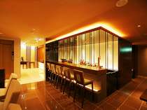 HOTEL CROSSOVER (�z�e�� �N���X�I�[�o�[)