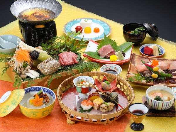 旬を楽しむ 巧味会席 四季の会席料理と下呂温泉をご堪能 ｋｋｒ下呂 しらさぎ 国家公務員共済組合連合会下呂保養所 宿泊予約は じゃらん