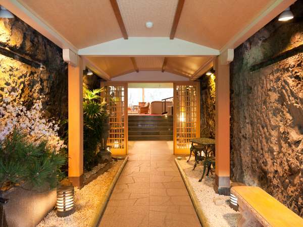 一泊朝食付 夜遅着でも温泉満喫 エスケープ箱根プラン 箱根温泉 鶴井の宿 紫雲荘 宿泊予約は じゃらん