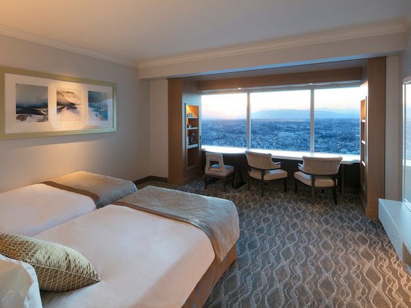 お部屋でおこもりディナー サラダ パスタ メインディッシュ ハーフスパークリングワイン ケーキ付 横浜ロイヤルパークホテル 横浜ランドマークタワー内 宿泊予約は じゃらん