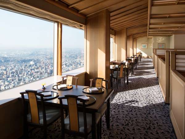 夜空に浮かぶレストランの豪華ディナー付 60階 64階 アトリエ 横浜ロイヤルパークホテル 横浜ランドマークタワー内 宿泊予約は じゃらん
