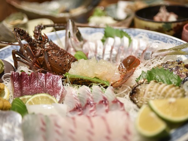 豪華姿造り付き磯料理プラン（伊勢海老等の刺身付き） えびすや旅館