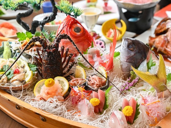 盛込舟 網付き 大漁 刺し身 舟盛り 料亭 ホテル 旅館 豪華舟盛付☆ミニ会席】お料理少なめ+舟盛り♪美味しいお刺身を