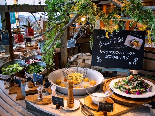 鉱・香・炭」3種の岩盤浴を自由に楽しむ～60分のRelax Time（夕朝食