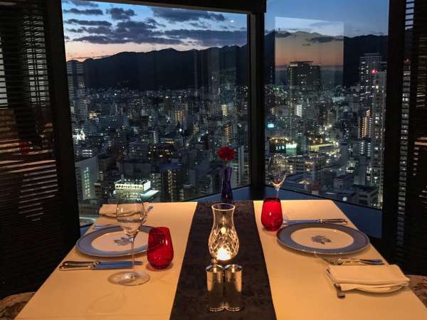 プロポーズはスイート 最上階フレンチレストランのフルコース シャンパン 個室 花束付 夕朝食付 ホテルオークラ神戸 宿泊予約は じゃらん
