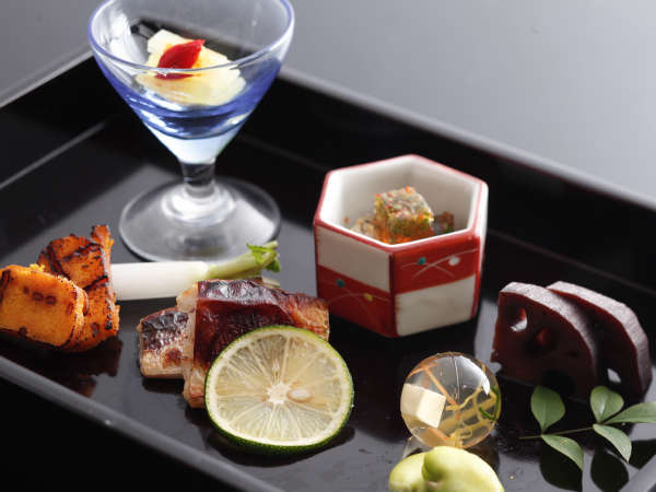 スタンダード 赤目四十八滝に癒されて 温泉と季節の会席を堪能 季節の会席 別荘style旅館 赤目温泉 湯元赤目 山水園 宿泊予約は じゃらん