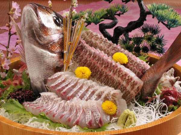 記念日 記念日ケーキ 鯛付 Aqua Square 心に残るアニバーサリープラン ブッフェ 熱海後楽園ホテル 宿泊予約は じゃらん