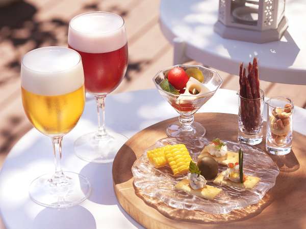 いちご✩　ホルミシスの湯 いちごスイーツ串2022】レトロかわいい！「いちごBonBonBERRY ATAMI