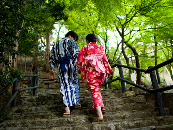 ストア 彼女 温泉 浴衣