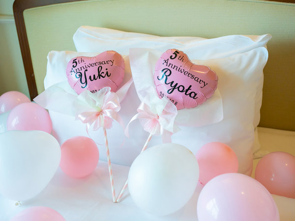 ホテルde推し活～メンカラバルーン＆メッセージ＆フォトプロップス付