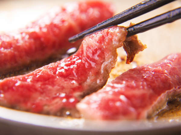 2大牛会席 陶板焼き すき焼き 人気no 1 とことん牛肉を味わう お肉好き の食べ比べプラン 土湯温泉 ニュー扇屋 源泉湯庵 8つの湯巡りと郷土料理の宿 宿泊予約は じゃらん