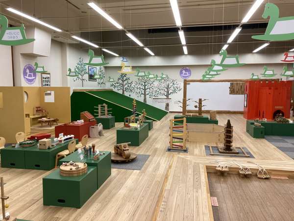 大人2名子供2名 ファミリー限定 青森駅前ラビナの もくもく木育広場 入場券付 朝食付 ホテルjalシティ青森 宿泊予約は じゃらん