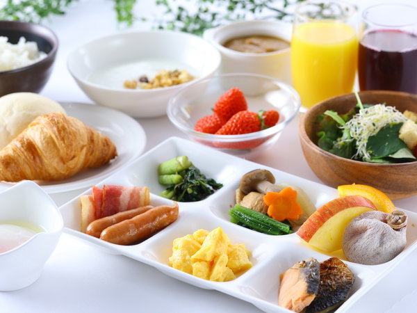 一泊二食】ご夕食はメインが選べる夕食御膳/朝食バイキング付 シルク