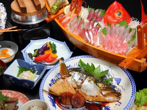 椿荘一押し 釜飯プラン イサキ釜飯 地魚舟盛り 地魚煮物 貸切かけ流し温泉 地物づくしの宿 椿荘 宿泊予約は じゃらん