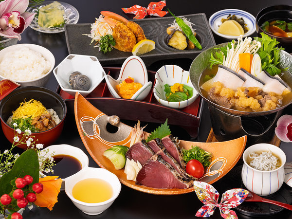 コスパ最高◎1泊2食／食事処】《土佐の逸品・蝶会席》「特製鰹のタタキ