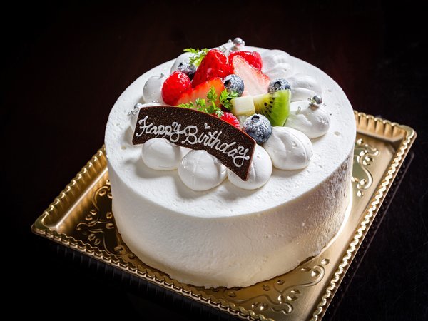 ☆Happy Anniversary☆お誕生日・記念日を迎える方へ特製ケーキを