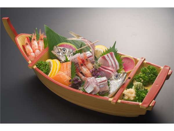 お刺身舟盛付～御夕食のコース以外にもう一品～ 歴史生きづく宿