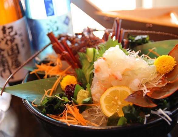 地元漁師が作る はみ出る海鮮丼 伊勢海老活き造り あわび踊り焼き 飲み放題 海幸三昧２食付プラン グランパス Inn 白浜 宿泊予約は じゃらん
