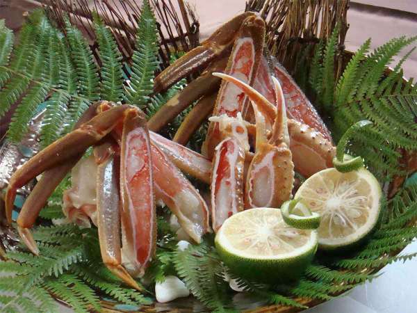 蟹尽くし かなや一押し 焼きガニ カニ鍋 蟹釜飯 北陸の 蟹 を6種の料理で 食事処 離れと貸切風呂が人気の美食宿 金沢 湯涌温泉かなや 宿泊予約は じゃらん