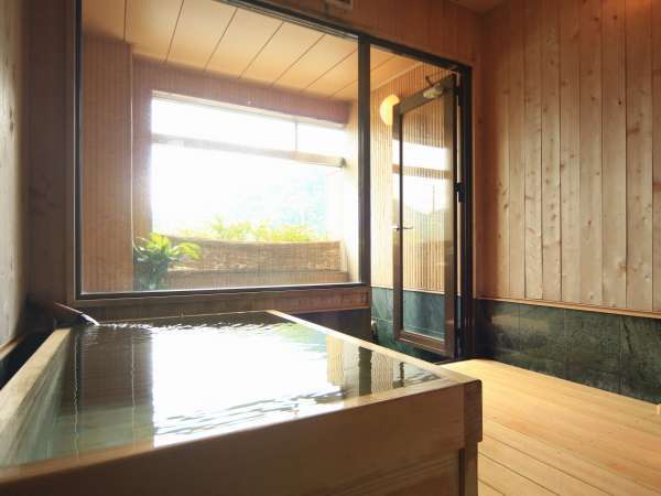 カップル限定 男女共に選べる色浴衣 露天貸切の無料特典付き 21春 秋暦 城崎温泉 幸楽園 こうらくえん 宿泊予約は じゃらん