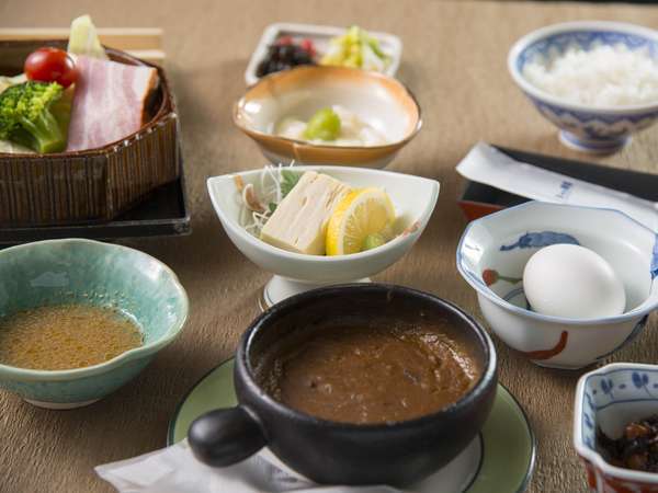 お部屋食 移動がなくて楽チン プライベートな空間でお部屋食じゃプラン 上げ膳据え膳 あわら温泉 政竜閣 宿泊予約は じゃらん