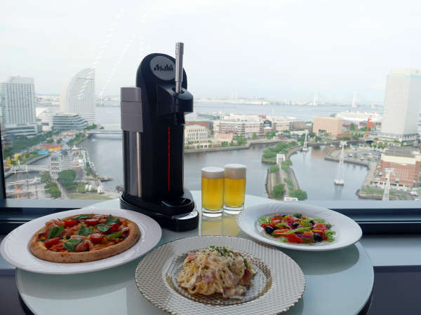 おこもりステイ アサヒスーパードライ樽生サーバーをお部屋で体験 シェフおすすめ料理を堪能 朝食付き ニューオータニイン横浜プレミアム 宿泊予約は じゃらん