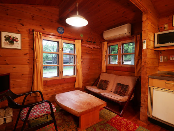 2 3名様向けの山小屋風の可愛いフィンランド ログハウス フィンランドミニ ログコテージ 茶臼の森 宿泊予約は じゃらん
