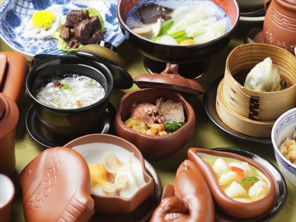 完璧 薬膳料理】からだ喜ぶ♪本場上海の『薬膳料理懐石』を堪能する 工芸品