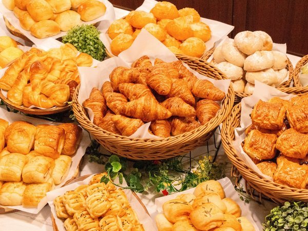朝食付】焼き立てパンが食べ放題♪ビュッフェ形式の朝食付♪中島公園駅