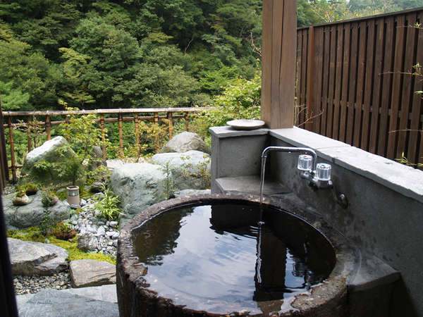 限定1室 大自然を貸し切り 五家荘の自然に抱かれた 離れ に泊まる 民宿 山女魚荘 宿泊予約は じゃらん