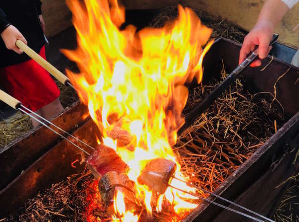 カツオの藁焼き体験付き】みんなでワイワイ昼食 カツオたたき体験（１泊朝食付き＋昼食体験券付き） ホテル高砂 - 宿泊予約は[じゃらん]