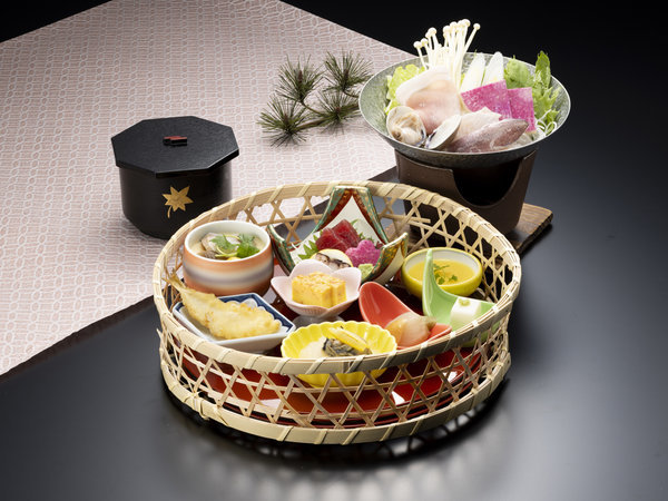 平日限定】1日5組 籠いっぱいの彩り〈四季花膳プラン〉 サンヒルズ三河