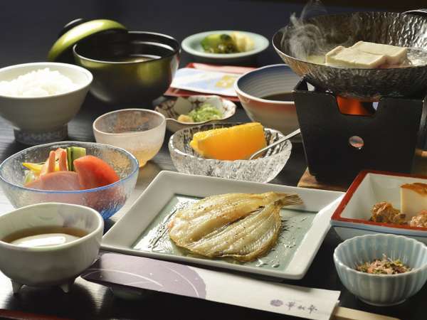 一泊朝食付き 気ままに温泉 朝は旅館の贅沢朝ごはん チェックイン21時までｏｋ 夕食なしプラン 華水亭 宿泊予約は じゃらん