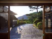 �������O���@�O�͉�����