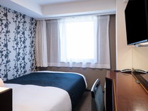 �A�p�z�e���q�H�c�@�����׉w�O�r