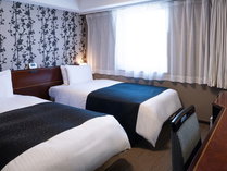 �A�p�z�e���q�H�c�@�����׉w�O�r