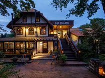 �G�؂̑��@�z�e���@�n�b�g�E�E�H�[���f��