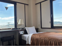 �z�e���