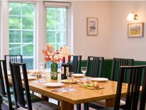 �X�C�[�g���B�������X�e���X���_