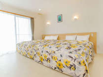 �t�@�~���[���B���@�g���[�h�E�C���h