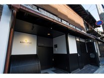 RESI STAY �n����