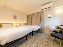 �ςȃz�e���G�N�X�v���X���@�Ȃ�Γ��{��