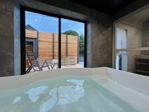 �꓏�݉��򁕃T�E�i�u�O�}�v