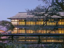 ���[�������Ł��X�̔ӎ`���������������H�h�@�����̏h����꞊