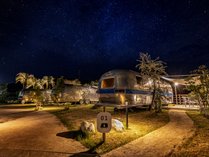 �U�E���g���[�g